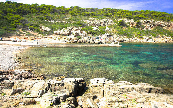 angeltourenmenorca.de Bootstouren auf Cala Fontanelles Menorca